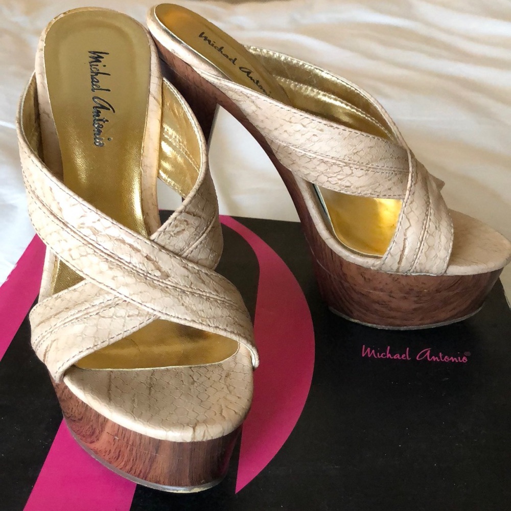 Michael Antonio Platform Heels size 5
